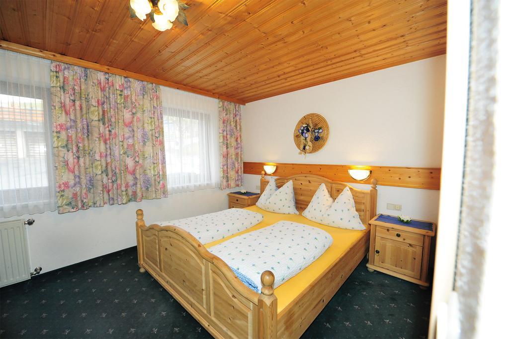 Pension Grafleiten Saalbach Zimmer foto